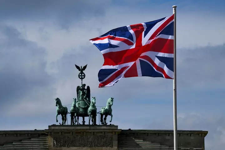 Sorğu göstərir ki, Britaniyalıların təxminən yarısı öz ölkələri üçün döyüşməyəcəklərini bildirir