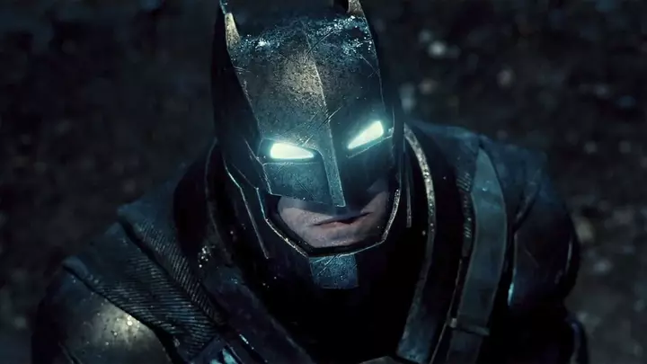 Deathstroke Actor Reveals Scrapped Batman Film Would've Featured Batgirl And A Shocking Death