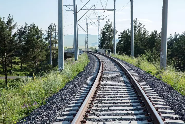 Avropa İnvestisiya Bankı Naxçıvan dəmir yolu və regional əlaqə layihələrinə baxır