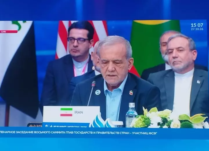 İran sanksiyalara baxmayaraq qaz tutumunu 300 milyard kubmetrə yüksəltdi – prezident