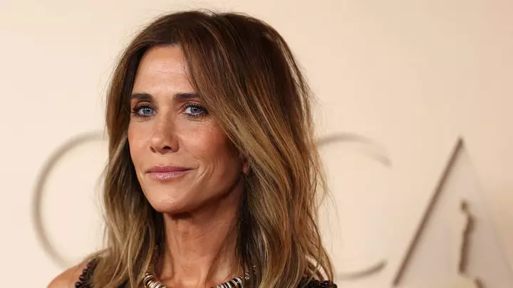 Kristen Wiig’in Rotten Tomatoes-un ən yadda qalan film anlarından birini təqdim edən komediyası 1 noyabrda Netflix‑də yenidən yayımlanır