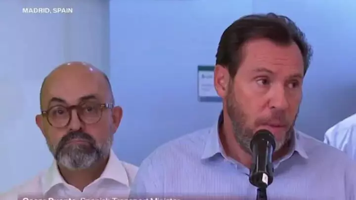 REPLAY: Spanish Transport Minister gives press conference on train crash