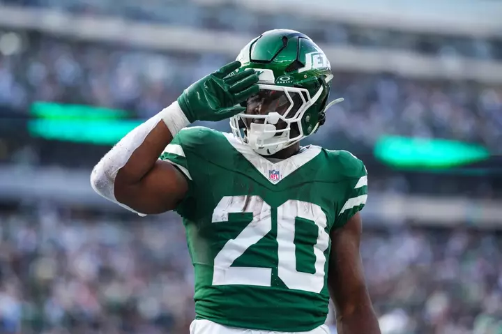 Jets Get Much-Needed Breakthrough on Star RB Breece Hall
