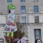 Young Canadians focus on mental health at key climate trial