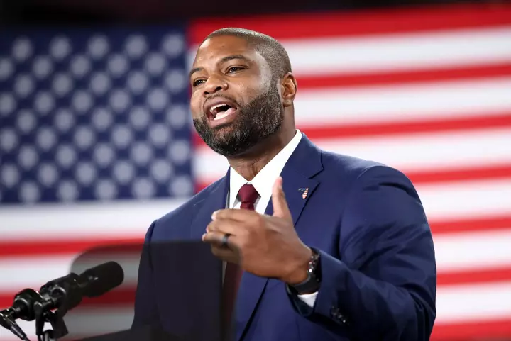 Latino Support for GOP's Byron Donalds in Doubt for Florida Governor's Race