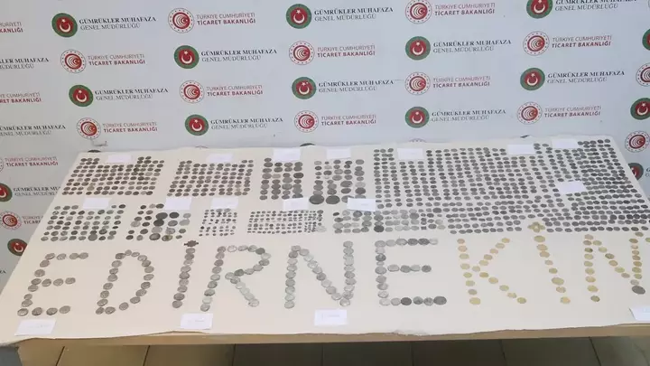 Türkiyə xaricə aparılan 7 minə yaxın tarixi əsəri ələ keçirdi