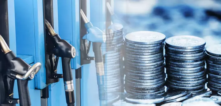 Silver’s recent 50% drop from a record high hints that an economic slowdown looms