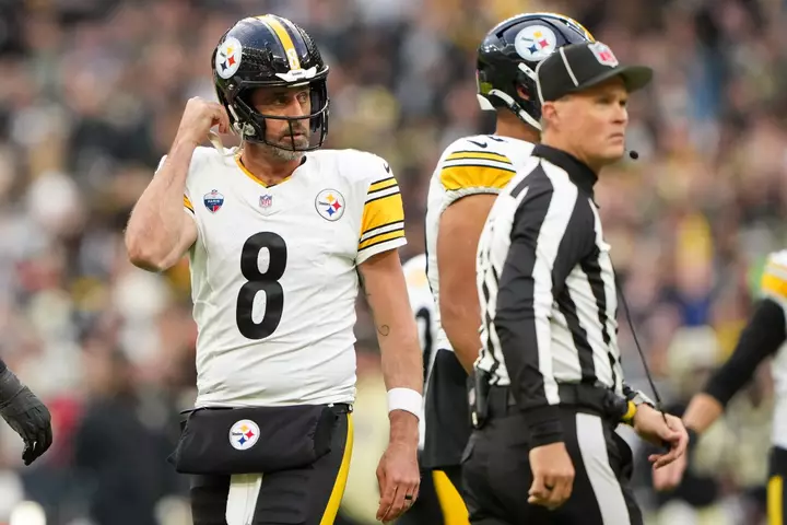 Steelers QB Aaron Rodgers Calls Out NFL Owners With Direct Jab