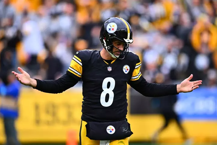 Aaron Rodgers Is Playing Young and JJ Watt Loves it, But Still Jokes