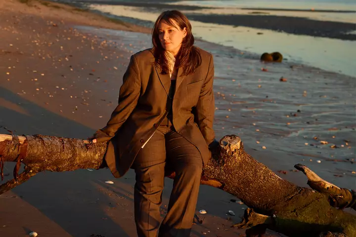 Wendy Eisenberg Shares 30-Minute Song, Announces New Band With More Eaze