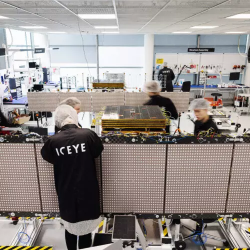 Russian spacecraft maneuvers in "extreme proximity" to satellite used by Ukraine