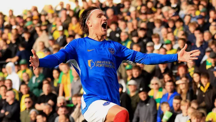 Struggling Norwich beaten by Portsmouth