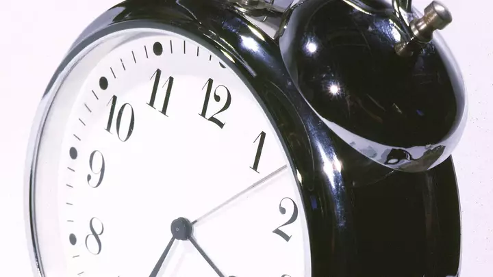 Daylight Saving Time Ends Sunday, but Scientists Warn of a Hidden Health Risk