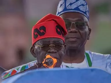 Nigeriya prezidenti həyat səviyyəsi böhranı və parçalanmış müxalifət fonunda təkrar seçki kampaniyasını elan edir