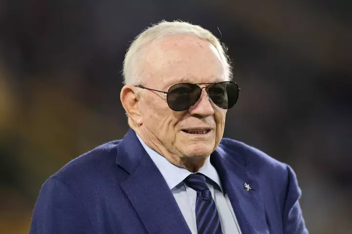 Jerry Jones Hints Cowboys Could Make Aggressive Move at NFL Trade Deadline