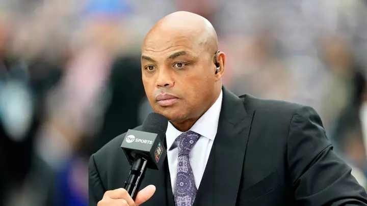 Charles Barkley Gets Visibly Emotional Amid Ernie Johnson Retirement