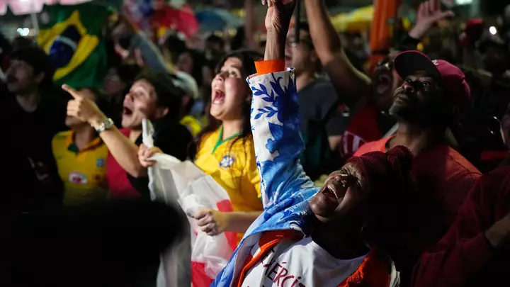Braziliyanın prezidenti Lula da Silva, Flavio Bolsonaro'yu məğlub edərək təkrar seçildi