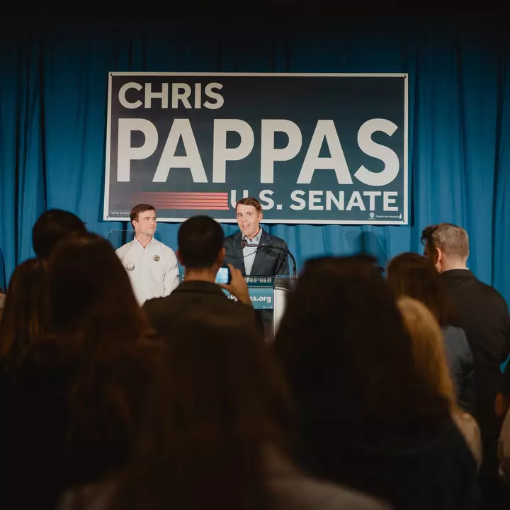 Chris Pappas Nyu-Hempşir senatorluq mübarizəsində tarix yaratmağa bilər