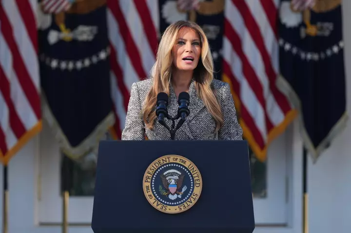 Ukrayna Melaniya Trumpun atəşkəsini qüvvəyə mindikdə hörmətlə yerinə yetirəcəyini vəd edir