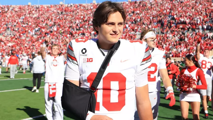 Ohio State QB Julian Sayin Indiana qarşısında qələbə zamanı yaralanma səbəbindən 'bir neçə həftə' müddətində çıxmayacaq