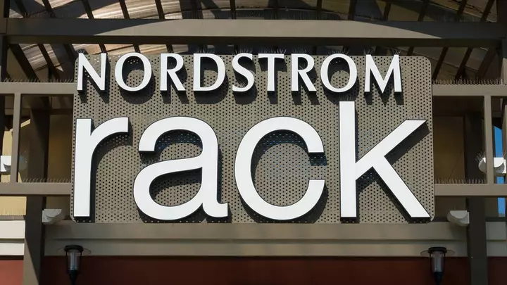 Birkenstock-un suya davamlı Çelsi botları Nordstrom Rack-də yağışlı payız mövsimi üçün 70 dollar ucuzdur