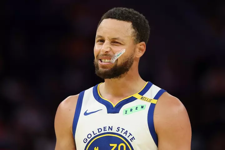 Warriors Get Major Stephen Curry Injury Update Before Lakers Game
