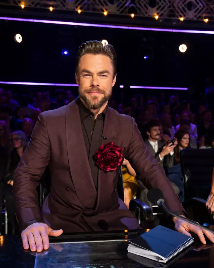 Derek Hough 'Dancing With the Stars' münsiflərinin xilas edilməsinə qarşı danışdı