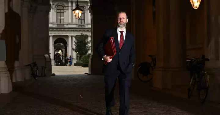Reynolds dismisses EU split with Burnham after warning of business ‘uncertainty’