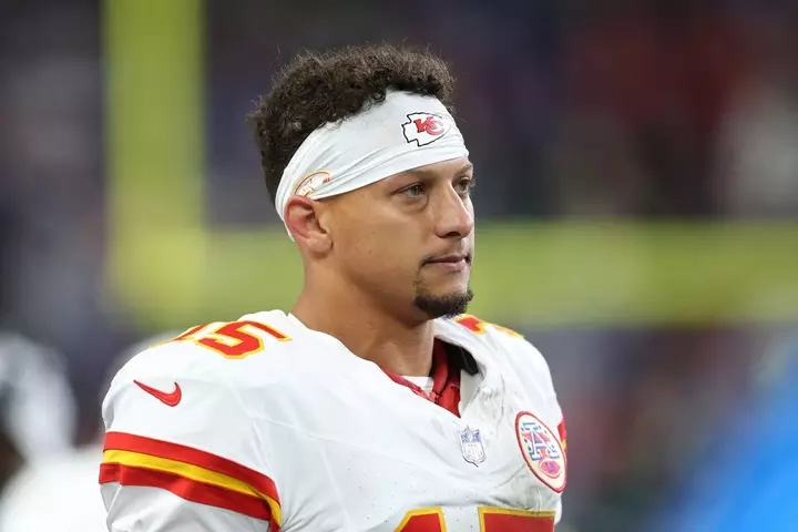Patrick Mahomes Sends Blunt Message to Chiefs After Ugly 'SNF' Loss to Seahawks