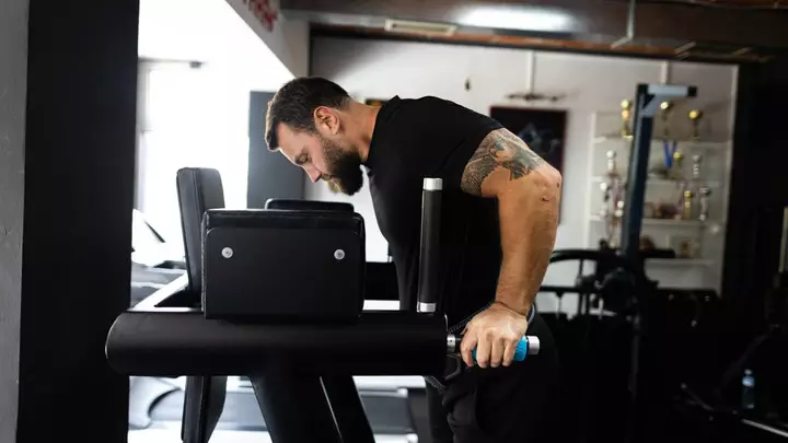 Exercise Scientist Says These Are the Only 4 Exercises You Need to Build an Impressive Physique With Minimal Gym Time