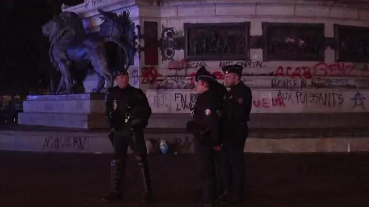 Fransada hədəflənən komandirliklərin ilk gecəsi sakit keçdi