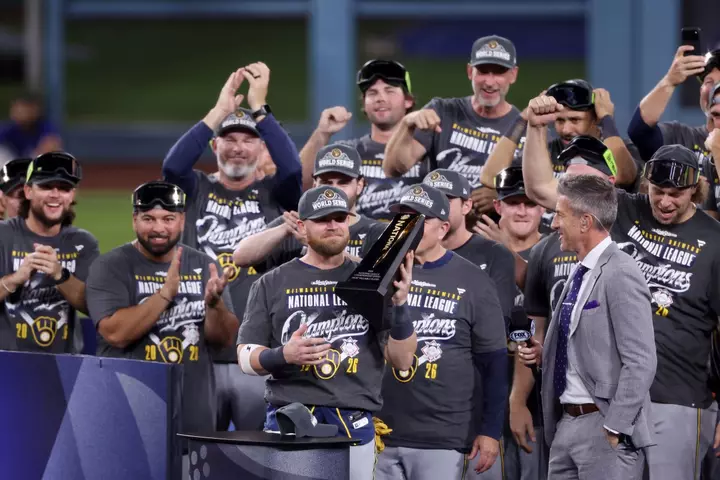 Bucks, Brewers‑in Dünya Seriyası yürüşü üçün ev açılışını tənzimləyir