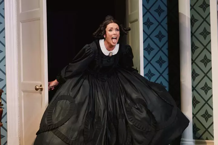 Jane Krakowski to Reprise ‘Oh, Mary!’ Role on London’s West End