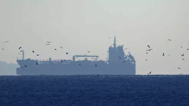 Oil price falls back to $114 as traders remain focused on Middle East conflict