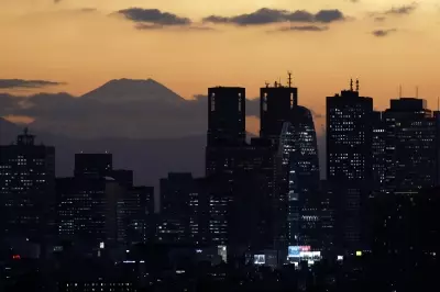 Japan’s Fukoku Mutual Life counts on cash to mitigate volatility