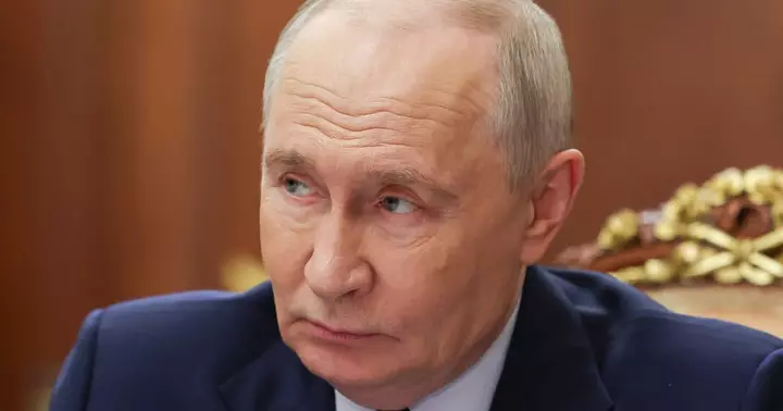 Russia ready for 3-way talks on Ukraine war, Kremlin says