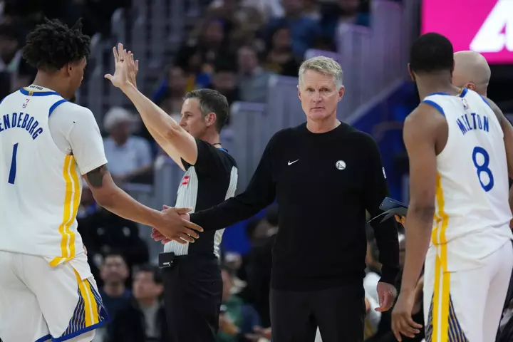 Steve Kerr Calls Out 'Unaware' Warriors Rookie For One 'Very Poor' Part of Game