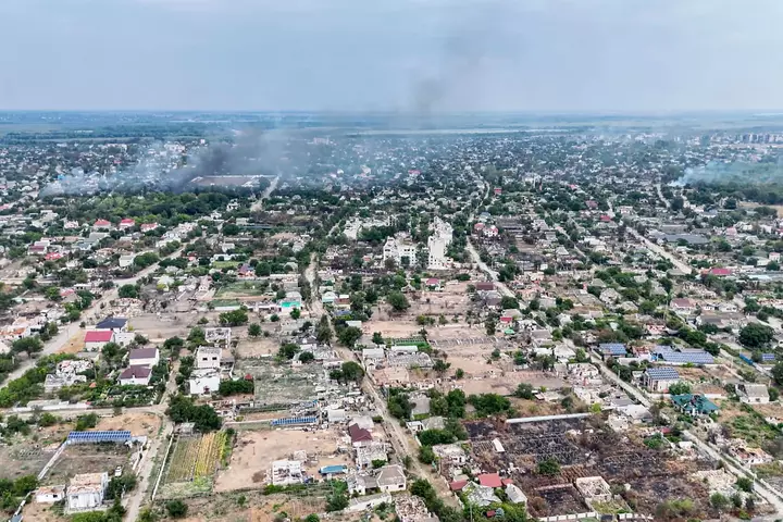 Ceasefire brokered by Melania Trump comes into effect in Russian-occupied town ‘on the brink of disaster’