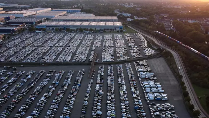 France and Germany agree to ease EU car emissions rules in new deal