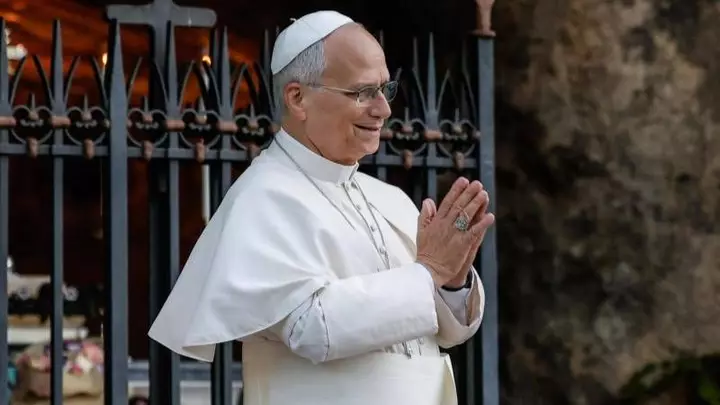 Vatican: Pope's lung surgery successful