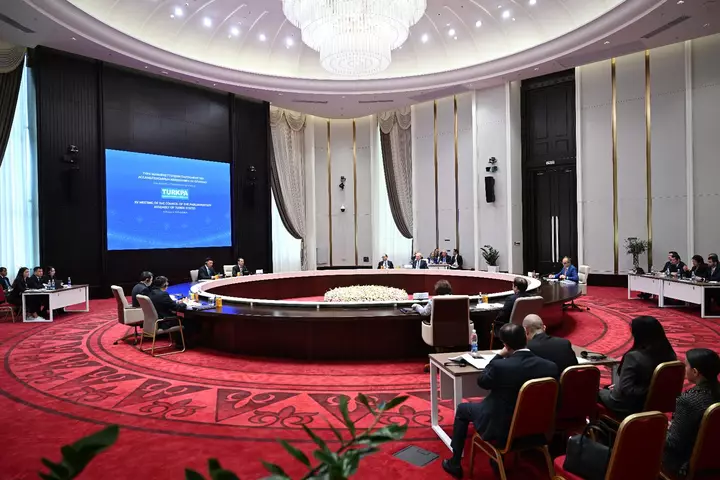 Qırğızıstan Bişkekdə Qazaxıstandan TURKPA sədrliyini götürüb