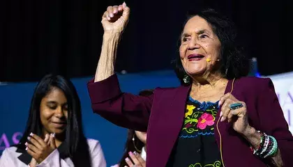 Dolores Huerta, Farmworker Rights Activist Who Coined 'Sí Se Puede,' Dies at 96