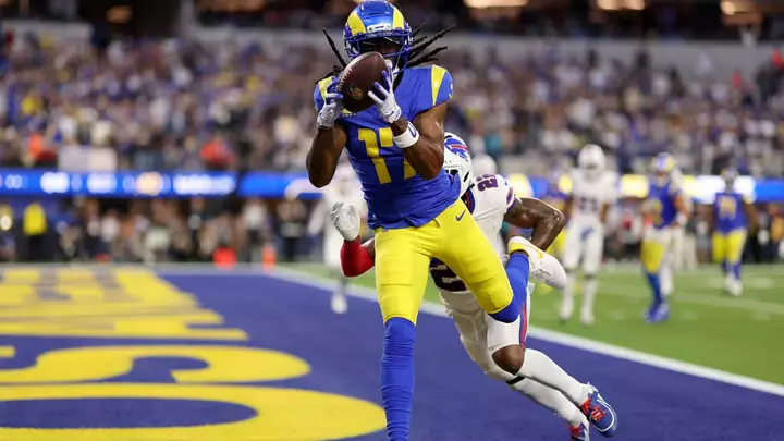 Davante Adams Ties Arizona Cardinals Legend Larry Fitzgerald on All-Time Receiving Touchdown List