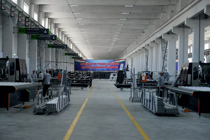 Tacikistan alüminium və plastik qapı-pəncərə zavodu açdı