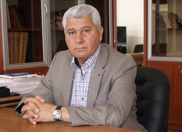 Muxtar Kazımoğlu: “Kamal Abdulla bu dastanın dünyada lazımi səviyyədə tanıdılmasına xüsusi fikir verir” – Müsahibə