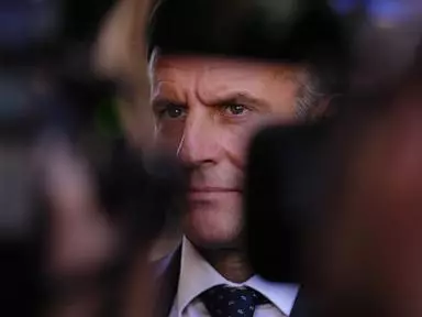 Macron fransız tələbələrinin tələblərinə cavab olaraq addımlar atacağını vəd edir