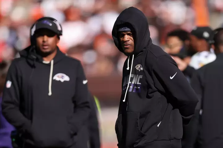 Ravens HC Jesse Minter Provides Cryptic Injury Update on Lamar Jackson