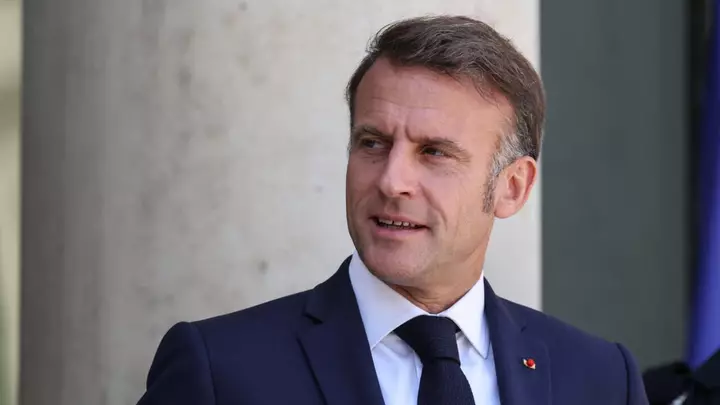 Macron, Fransa həyat dəyəri etirazları ilə partladıqca, sərt tədbirlər görəcəyini vəd etdi