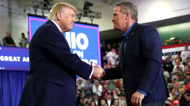 ‘A pile of muscle’: Trump closes midterm pitch with surreal messaging
