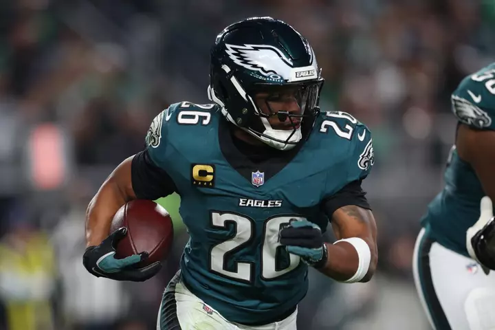 Eagles HC Nick Sirianni, Saquon Barkley‑nin Qeyri‑Müəyyən 8-ci Həftə Statusunu Müzakirə Edir